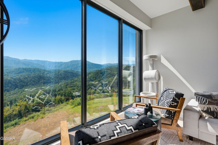 Property Photo:  855 Campbell Lead Road  TN 37738 