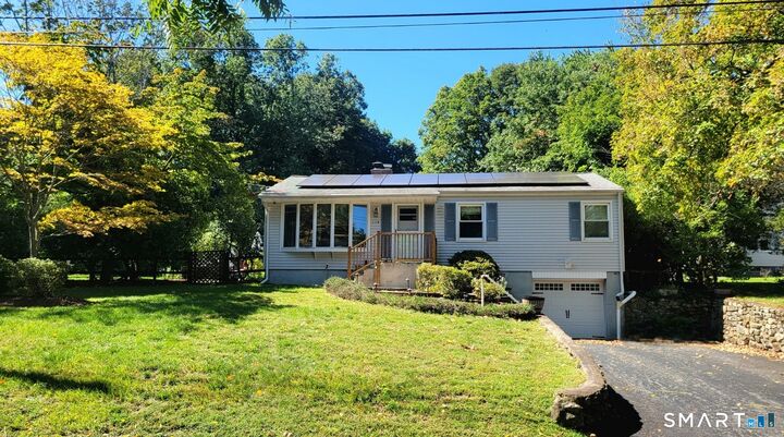 Property Photo:  114 Murlyn Road  CT 06518 