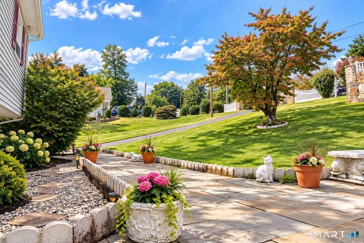 Property Photo: 2-B Sunrise Road CT 06810