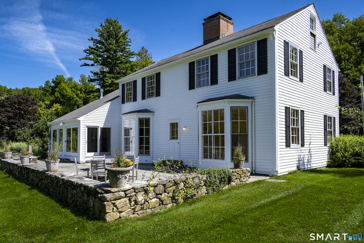 Property Photo:  22 Whitford Road  CT 06069 
