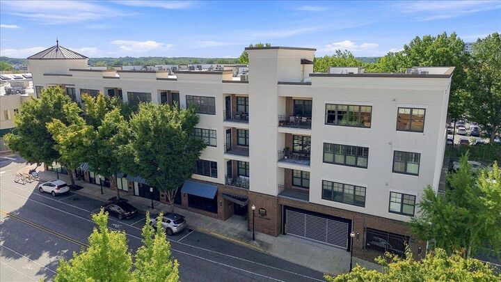 Property Photo:  155 E Broad Street Apt 316  SC 29306 