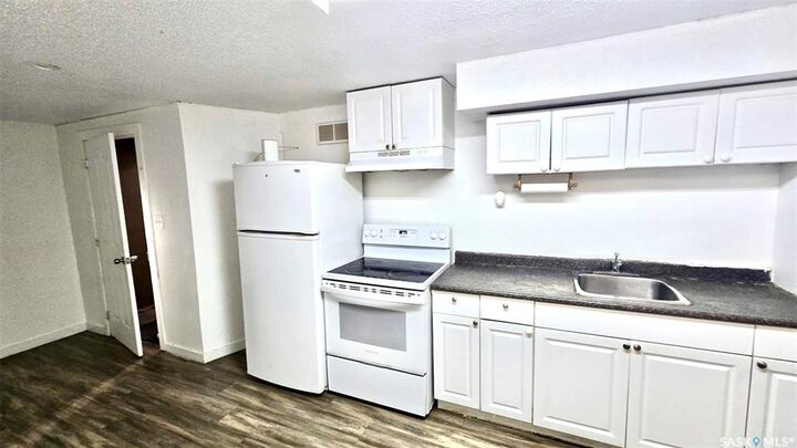 Property Photo:  19 O'Neil Crescent  SK S7N 1W7 