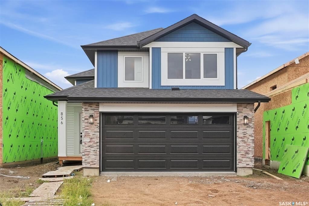 Property Photo:  856 Nightingale Road  SK S7L 7R5 