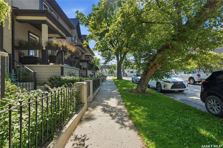 Property Photo: 719 14th Street E SK S7N 0P6