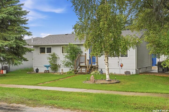 Property Photo:  638 Kirby Street  SK S0K 0S0 