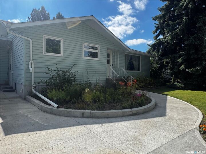 Property Photo:  125 Shevchenko Crescent  SK S0A 0L0 