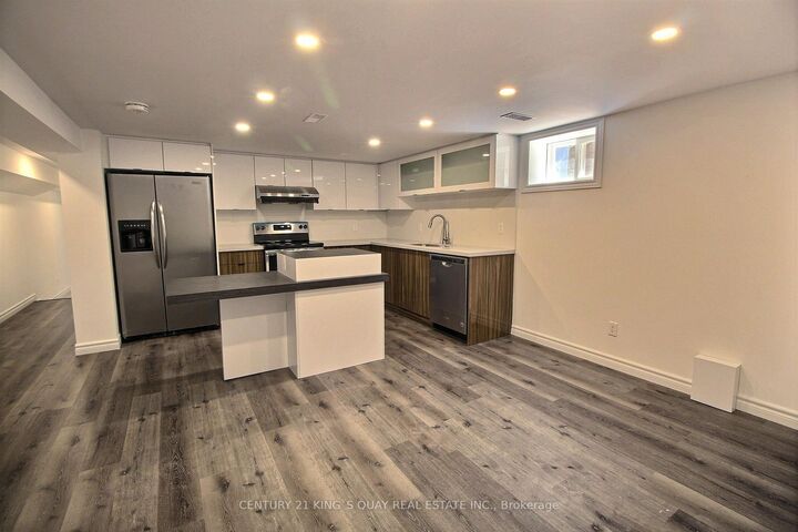 Photo de la propriété:  1763 Bayview Avenue Basement  ON M4G 3C5 