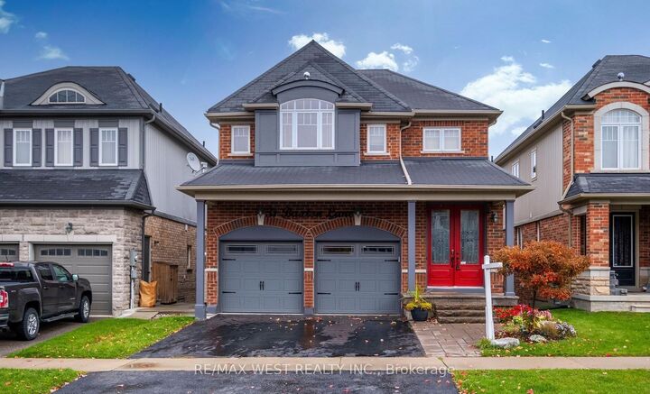 Property Photo: 31 Buxton Lane ON L1C 0J9