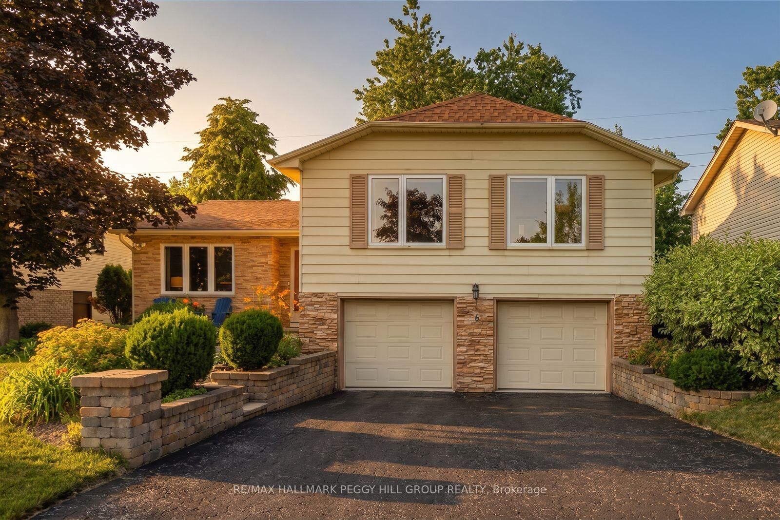 Property Photo:  6 Oren Boulevard  ON L4N 4M1 
