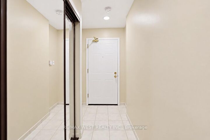 Property Photo: 65 Trailwood Drive 233 ON L4Z 3L1