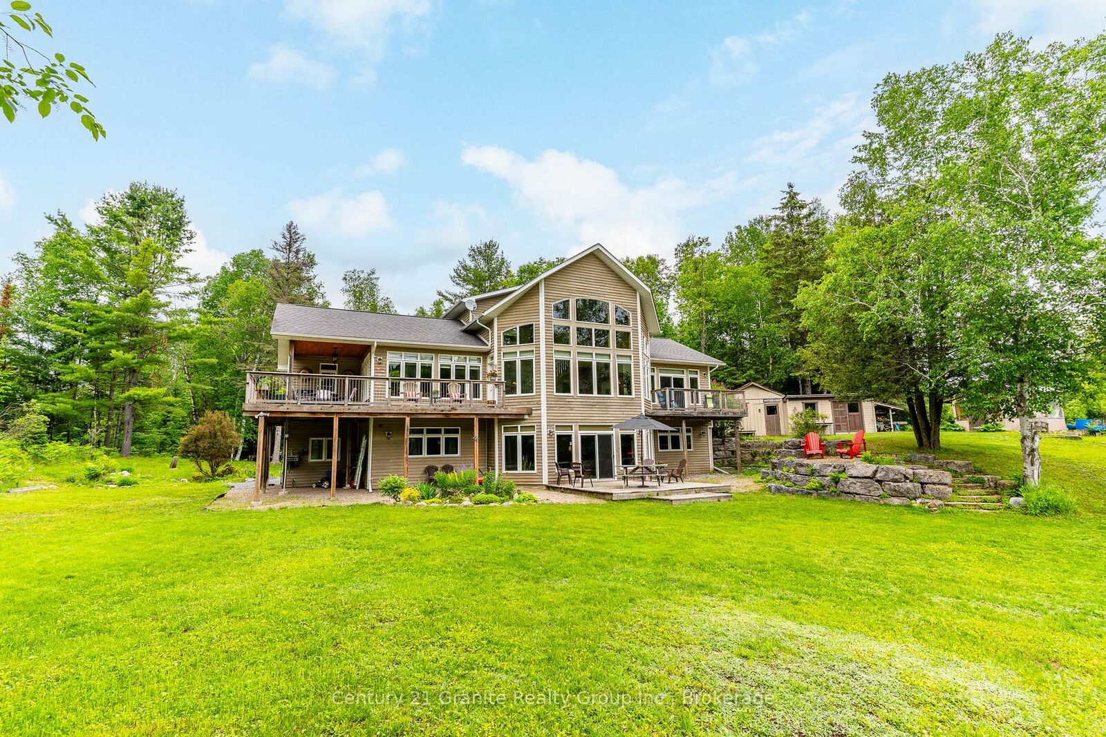 Property Photo: 1003 Pontiac Drive ON K0M 2K0