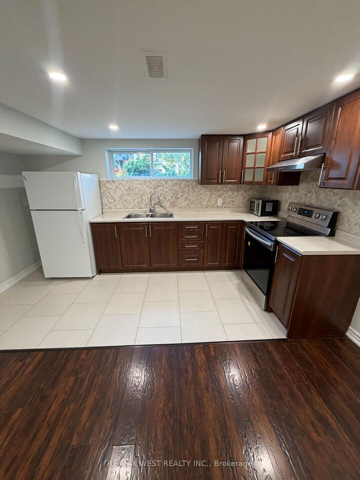 Property Photo:  15 Macleod Street  ON M6L 2M7 