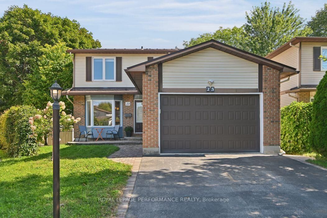 Property Photo:  23 Liston Crescent  ON K2L 2W3 