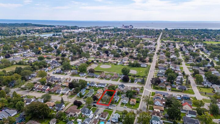 Property Photo:  218 Neff Street  ON L3K 3T6 