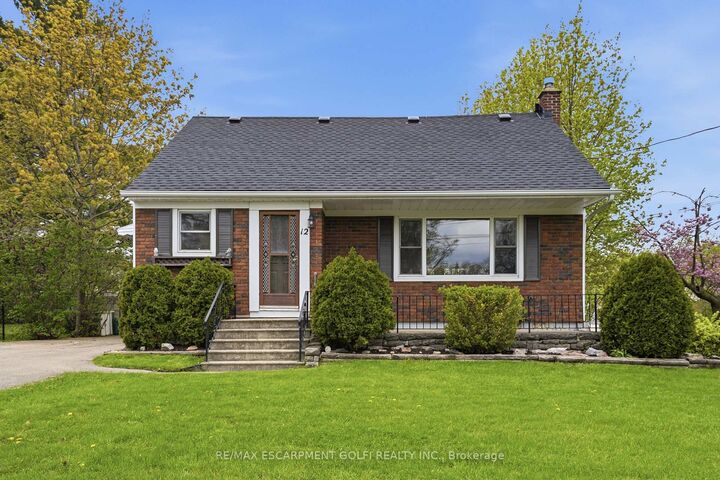 Property Photo:  12 Valley Road  ON L2S 1Y6 