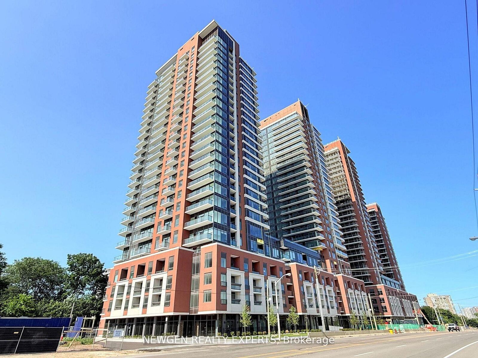 Property Photo:  4010 Eglinton Avenue W 2303  ON M9A 0G5 
