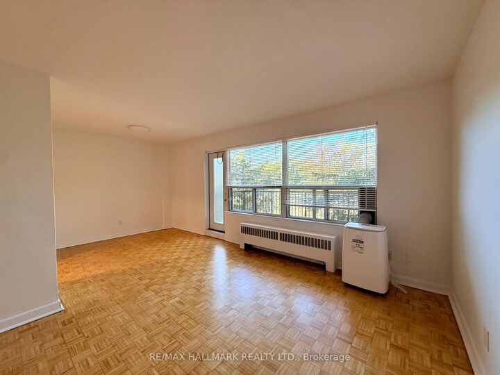 Property Photo:  28 Upper Canada Drive 305  ON M2P 1R9 