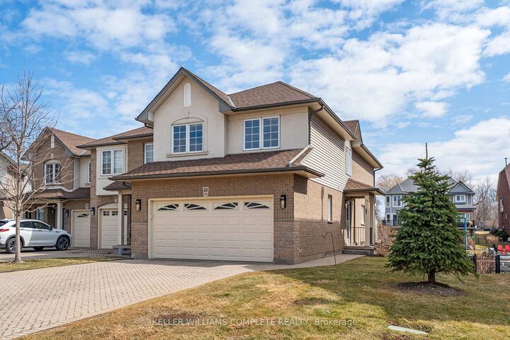 Property Photo:  85 Edgewater Drive 10  ON L8E 4Z2 