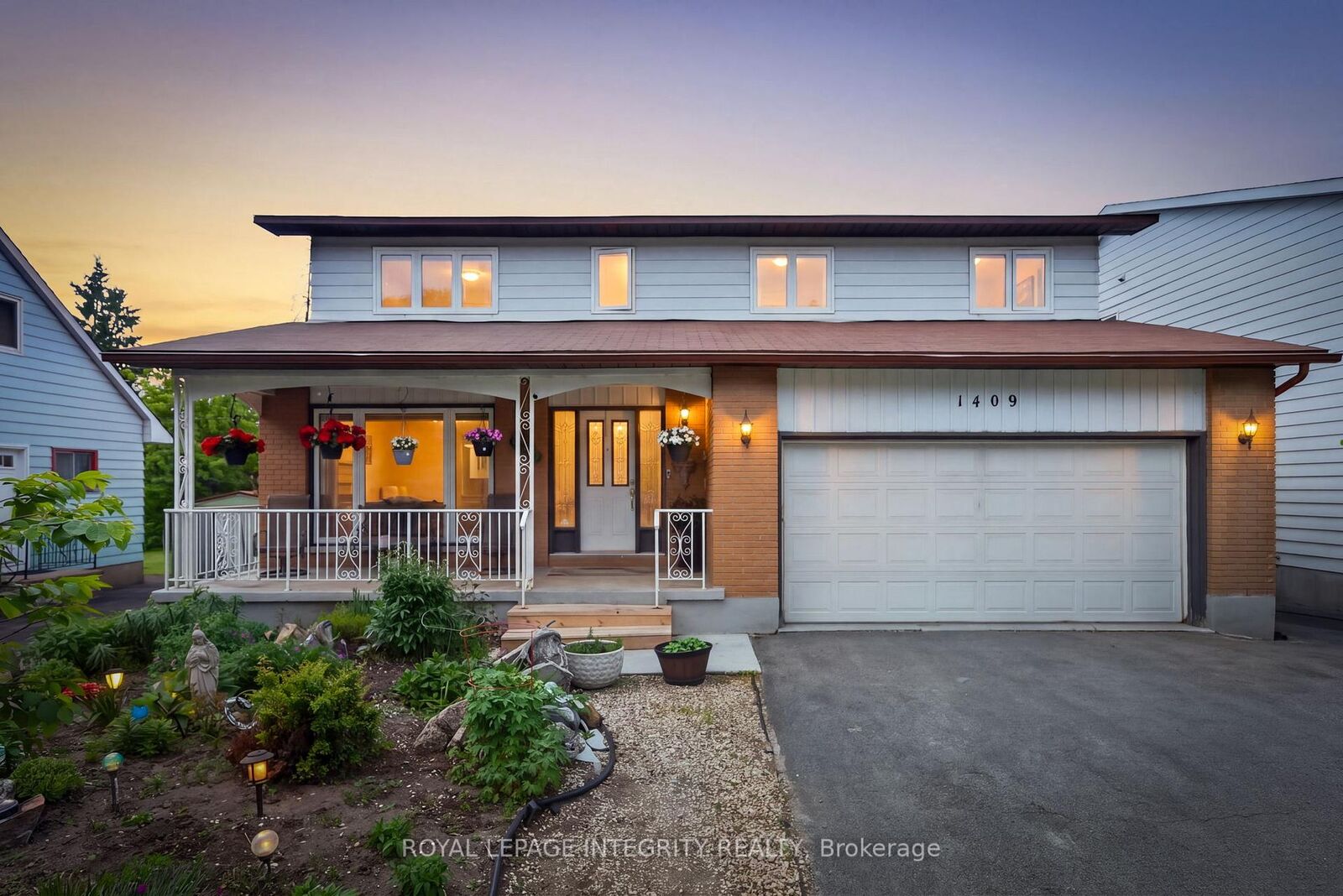 Property Photo:  1409 Lepage Avenue  ON K1Z 8M8 