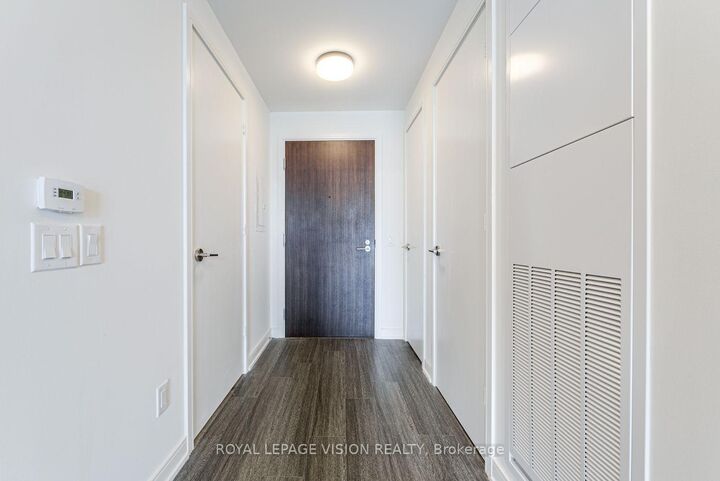 Property Photo:  425 Front Street E 1008  ON M5A 0X2 