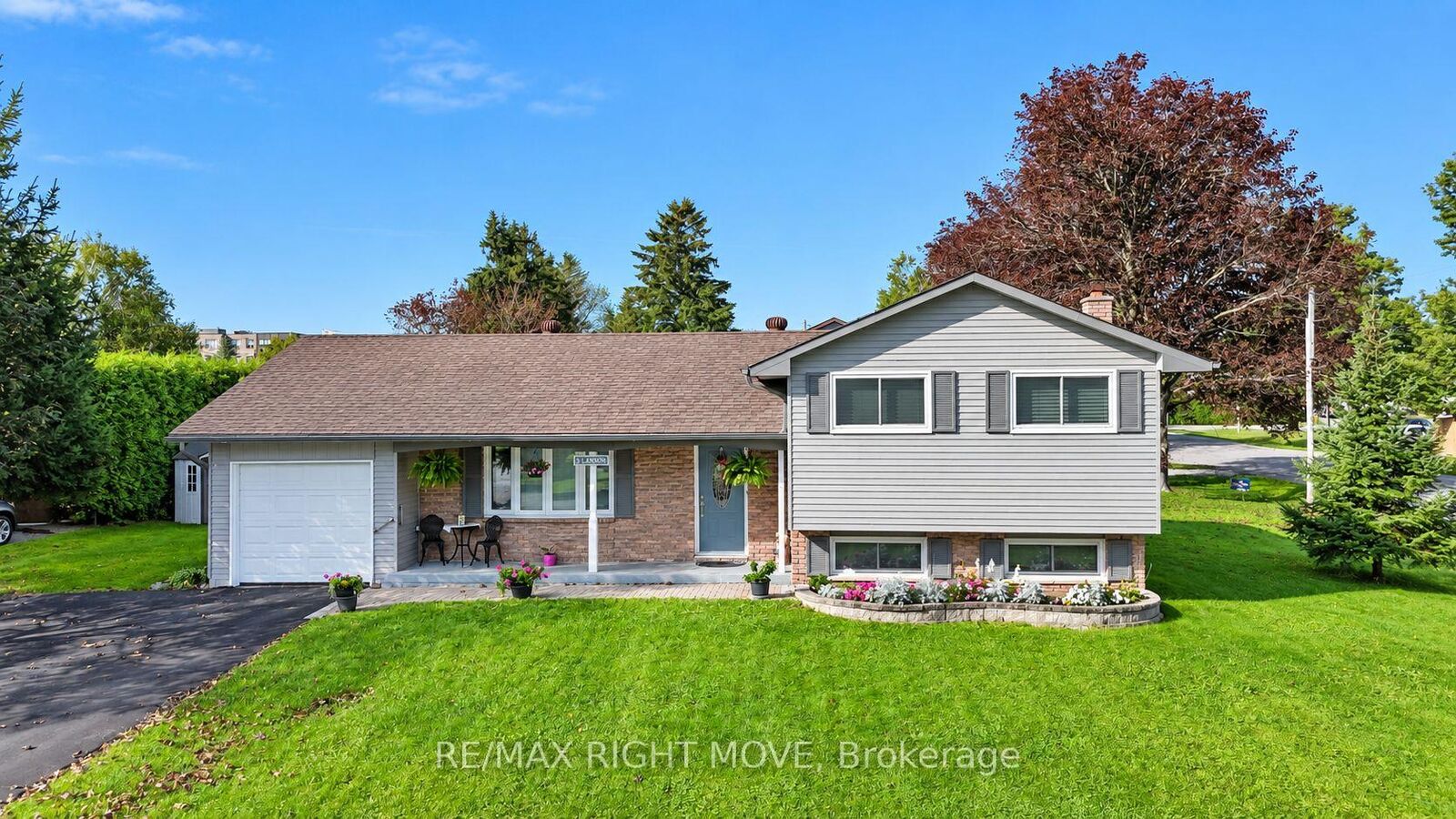 Property Photo: 3 Lawson Avenue ON L3V 3V5