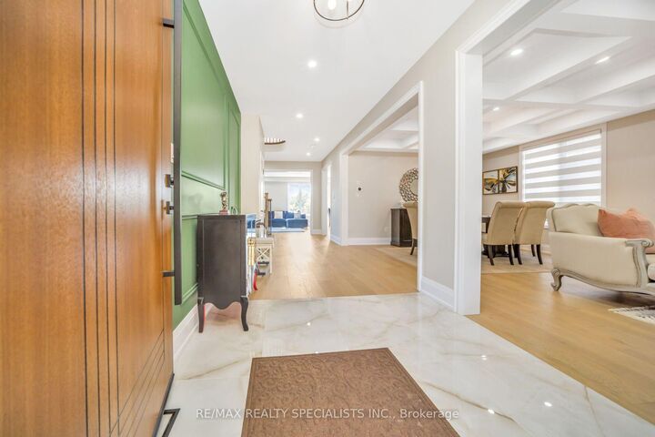 Property Photo:  76 Midsummer Drive  ON L6P 3E4 