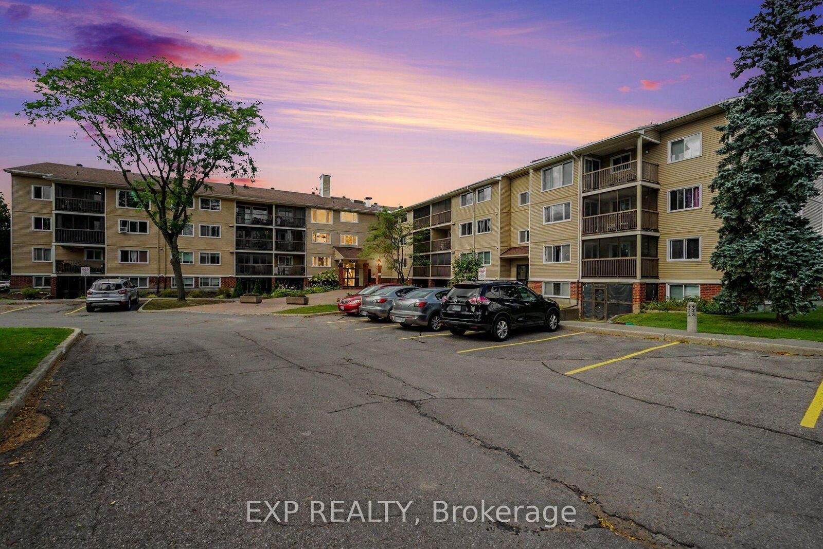 Property Photo: 6376 Bilberry Drive 304 ON K1C 4P6