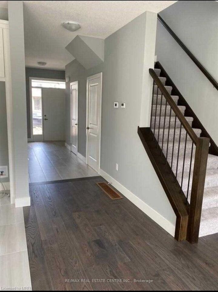 Property Photo: 734 Chelton Road ON N6M 0H8