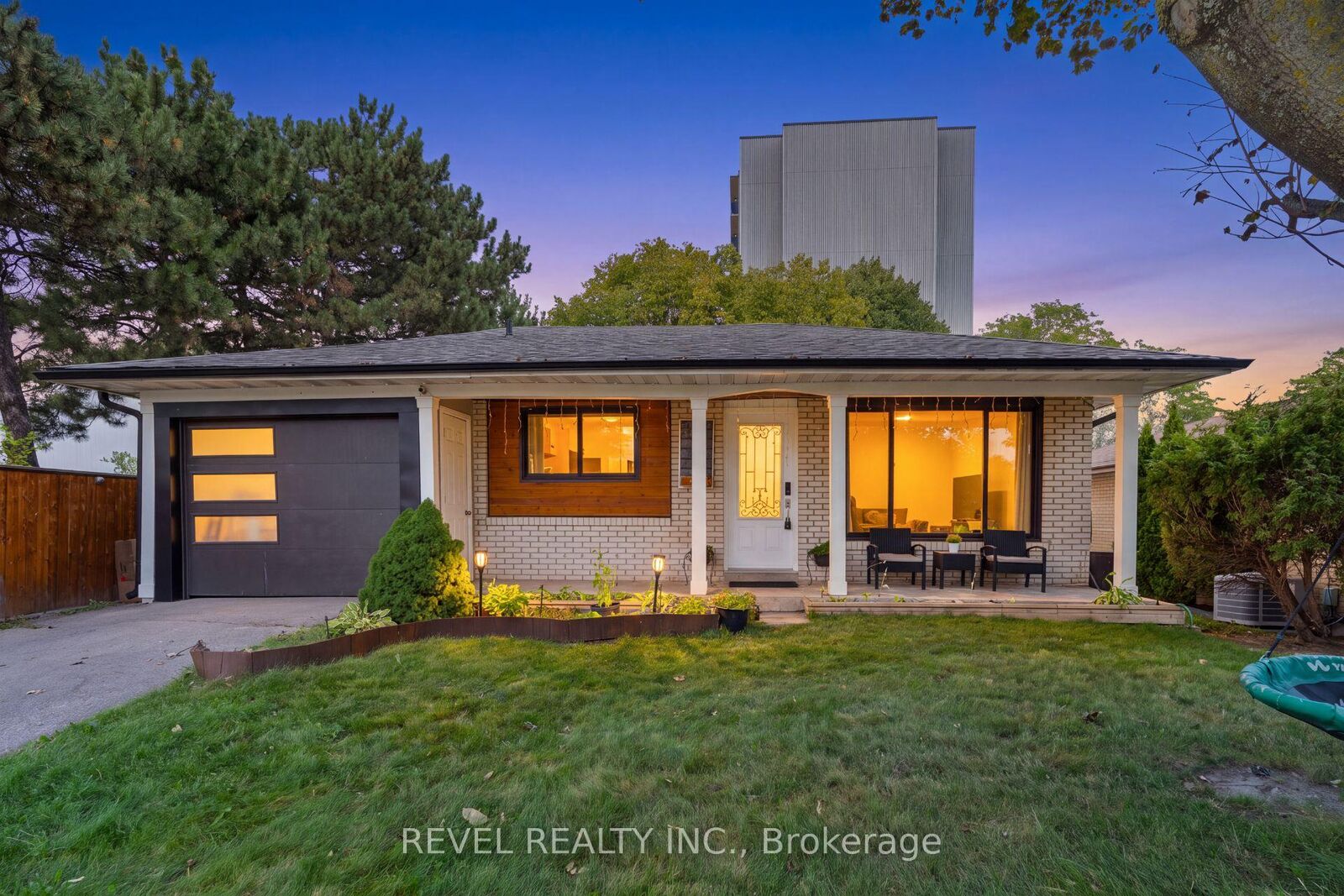 Property Photo:  374 Bartley Bull Parkway  ON L6W 2L8 