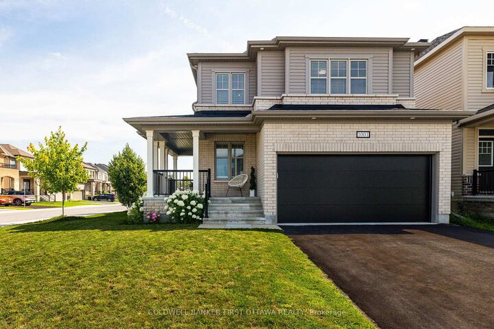 Property Photo: 1001 Manege Street ON K2S 0Y7