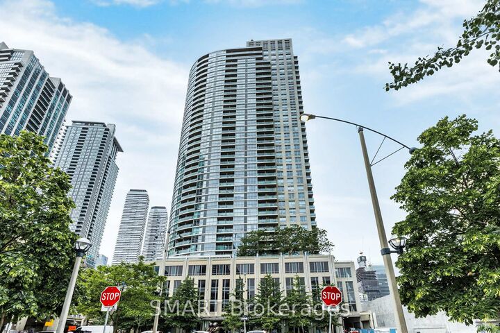 Property Photo:  18 Yonge Street 713  ON M5E 1Z8 