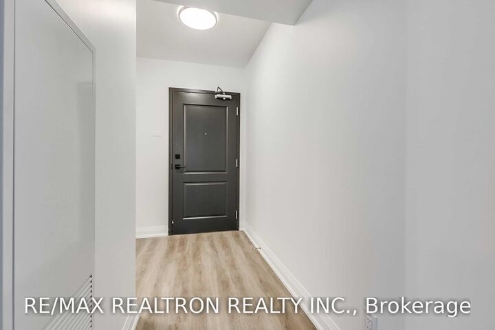 Property Photo: 1400 Kingston Road 401 ON M1N 0C2