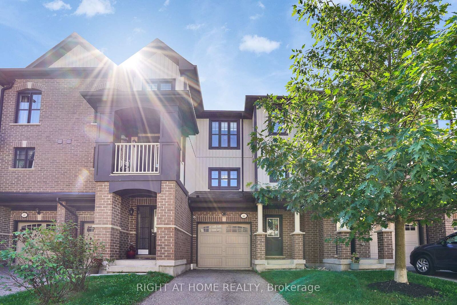 Property Photo: 701 Homer Watson Boulevard 45 ON N2C 0B5