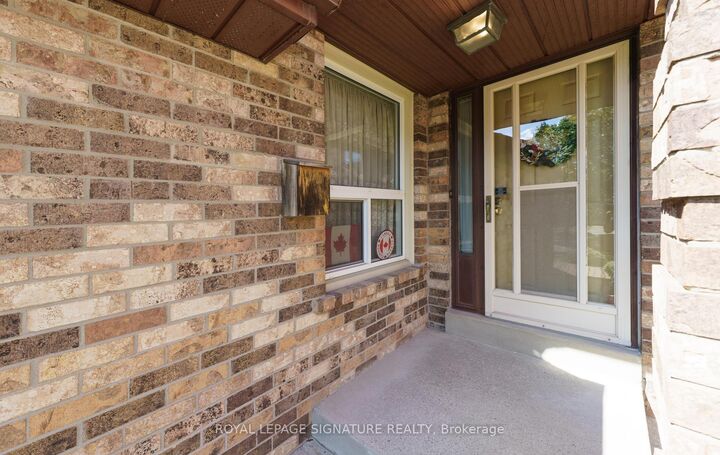 Property Photo:  12 Manilow Street  ON M1W 3R7 