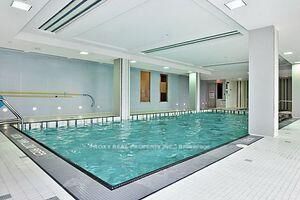 Property Photo:  7165 Yonge Street 426  ON L3T 0C9 