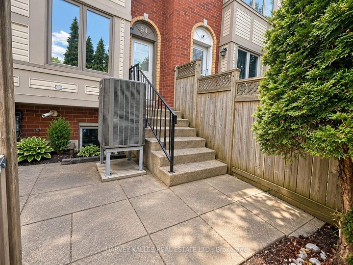 Property Photo:  1635 Pickering Parkway 54  ON L1V 6W8 