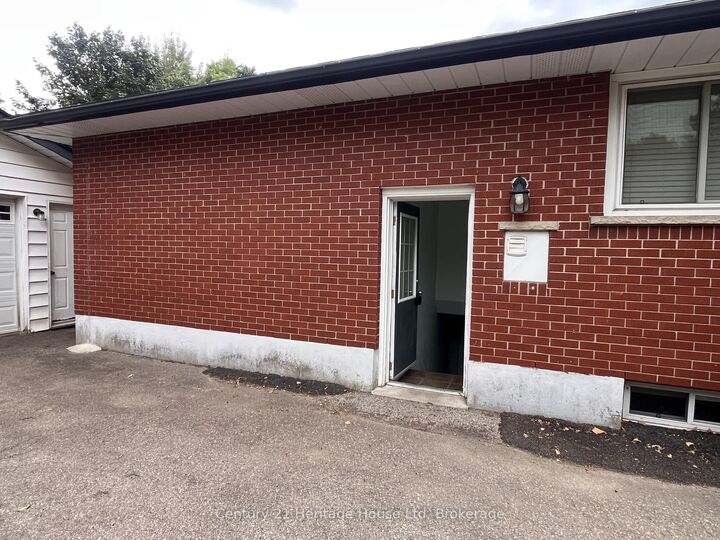 Property Photo:  7 Hyland Road B  ON N1E 1S9 