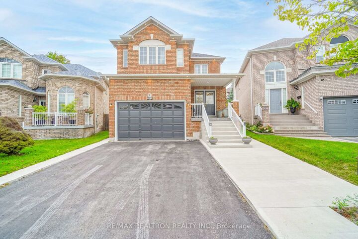 Property Photo:  160 Dooley Crescent  ON L1T 4J7 
