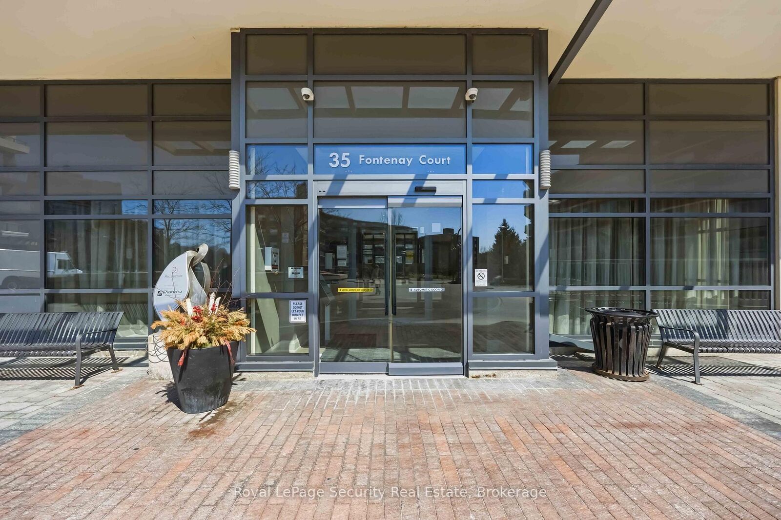 Property Photo:  35 Fontenay Court 602  ON M9A 0C4 