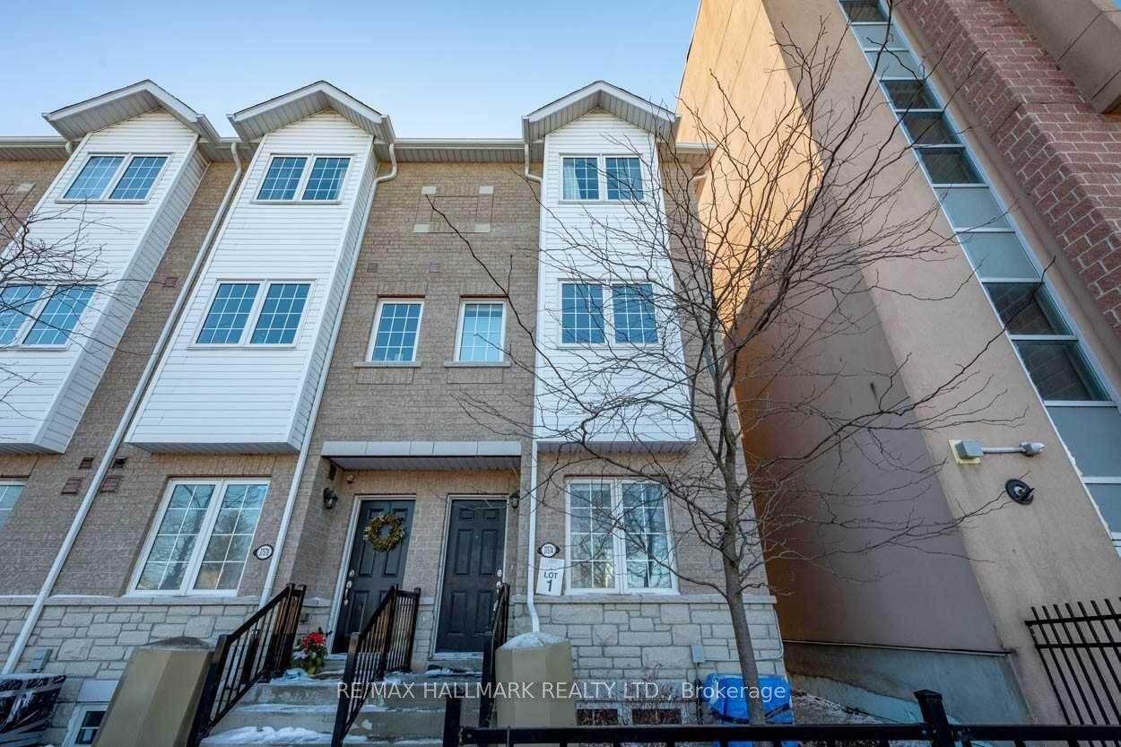 Property Photo:  3757A St Clair Avenue E  ON M1M 0C8 