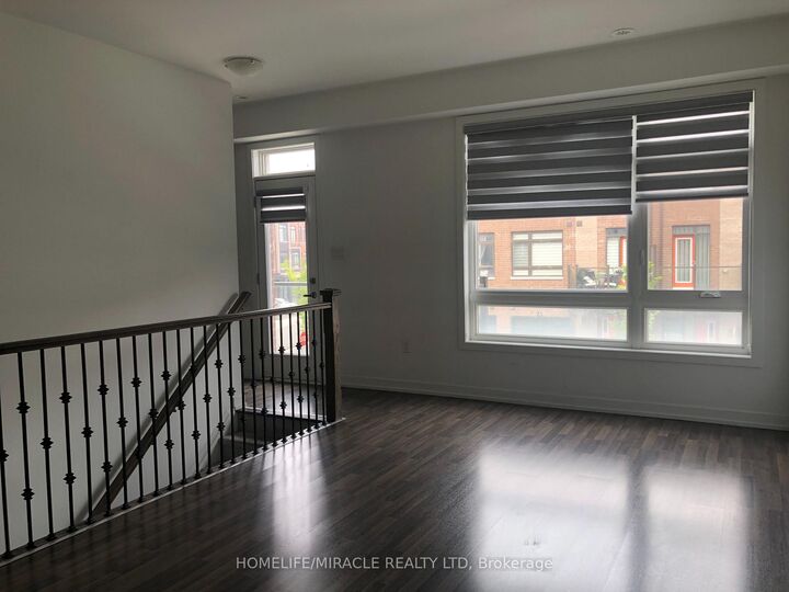 Property Photo:  22 Bluenose Street  ON L4L 0L7 