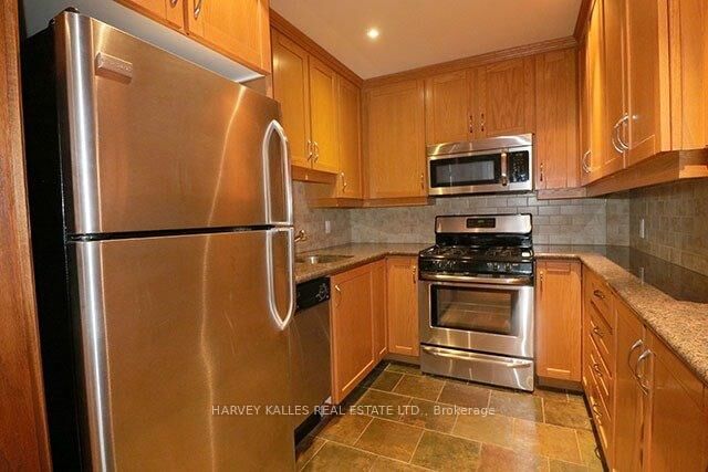 Property Photo:  510 Jarvis Street 14  ON M4Y 2H6 