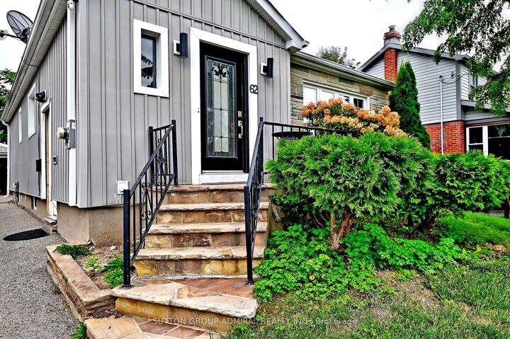 Property Photo: 62 Wilson Road S ON L1H 6B7