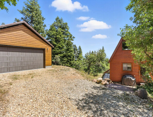 Property Photo:  1180 Oak Rd  UT 84017 