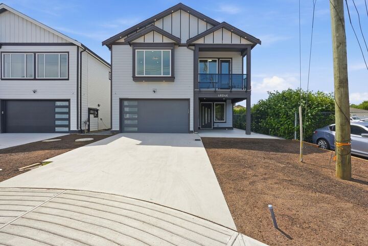 Property Photo:  46046 Southlands Crescent  BC V2P 1B1 