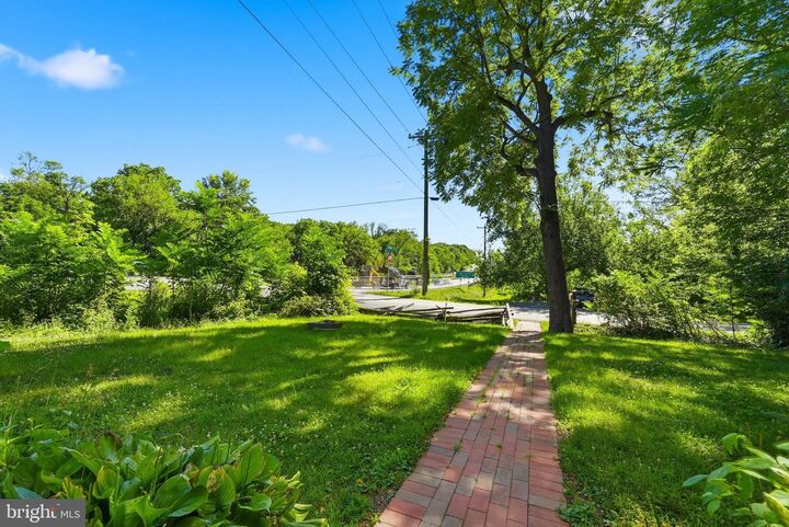 Property Photo: 8200 Buckland Mill Road VA 20155