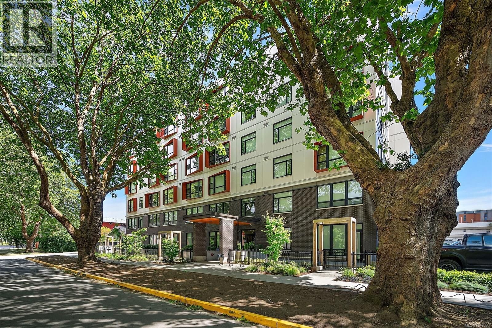 Property Photo:  629 Speed Avenue 412  BC V8Z 1A5 