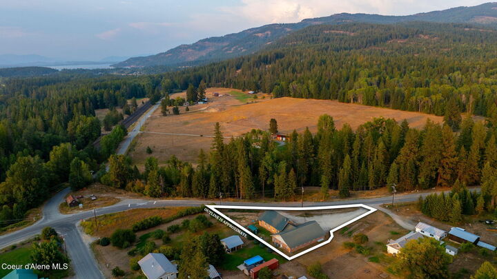 Property Photo: 1024 S Sagle Rd ID 83860