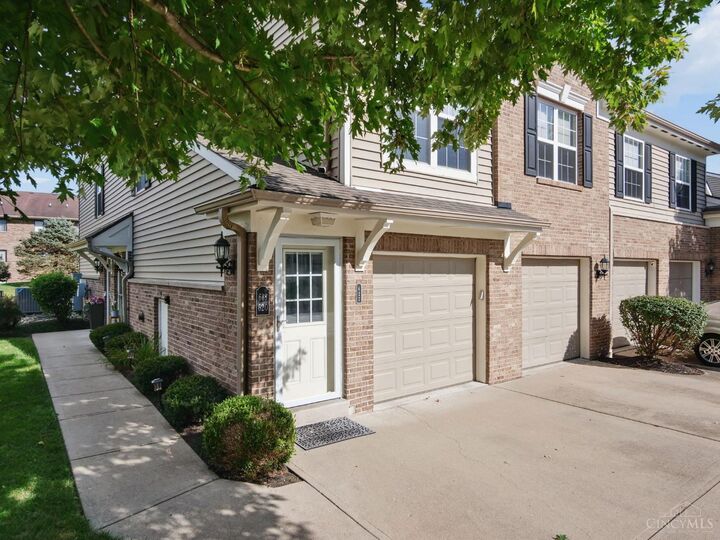 Property Photo: 622 Heritage Square OH 45030