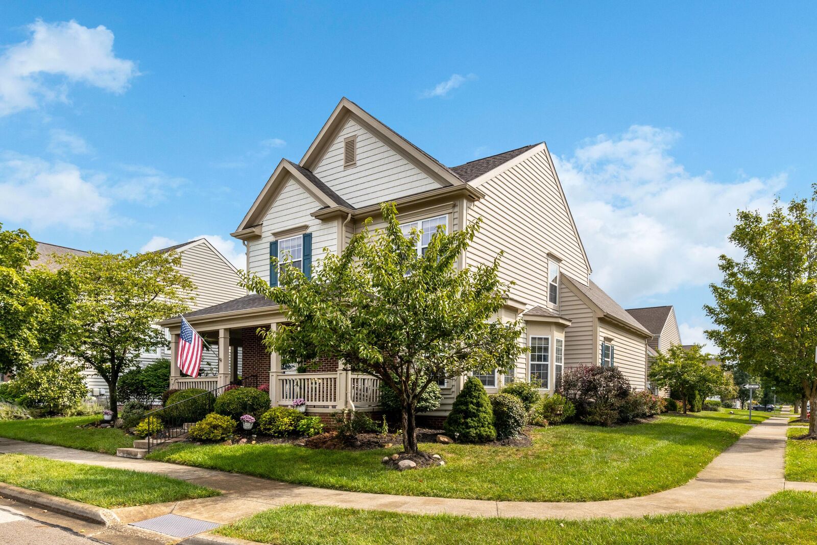 Property Photo: 722 Olde Mill Drive OH 43082